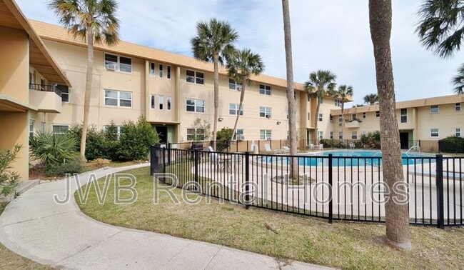 Primary Photo - 227 15th Ave N
