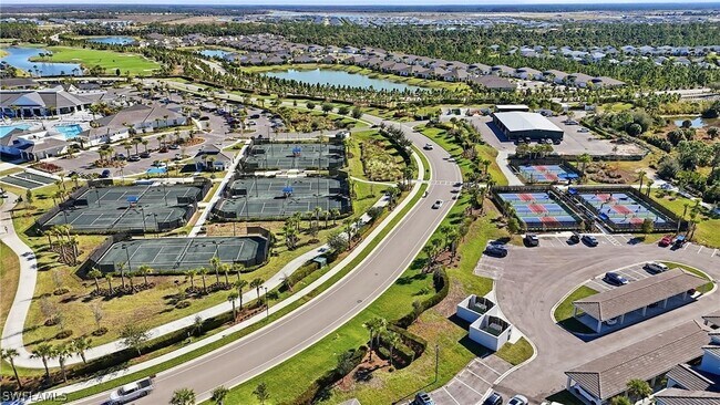 Building Photo - 15940 Grassland Ln