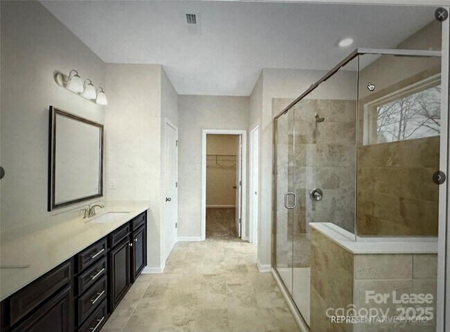 Building Photo - 5021 Kinsbridge Dr