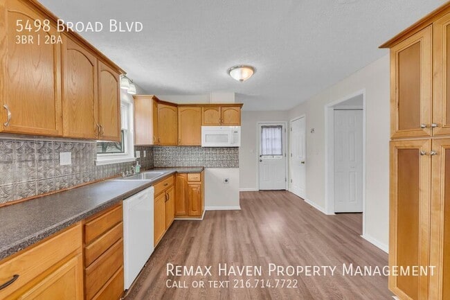 Building Photo - 5498 Broad Blvd