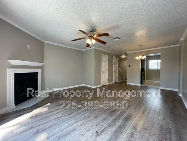 Building Photo - 920 W Tony St