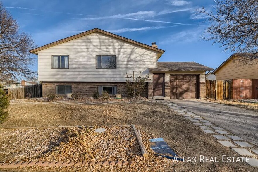 Primary Photo - 16105 E Bails Pl