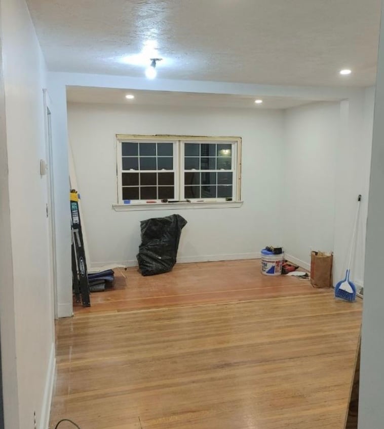 Building Photo - 46 Lawn Ave