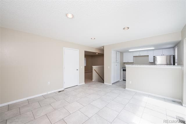 Building Photo - 8563 Dover Ct