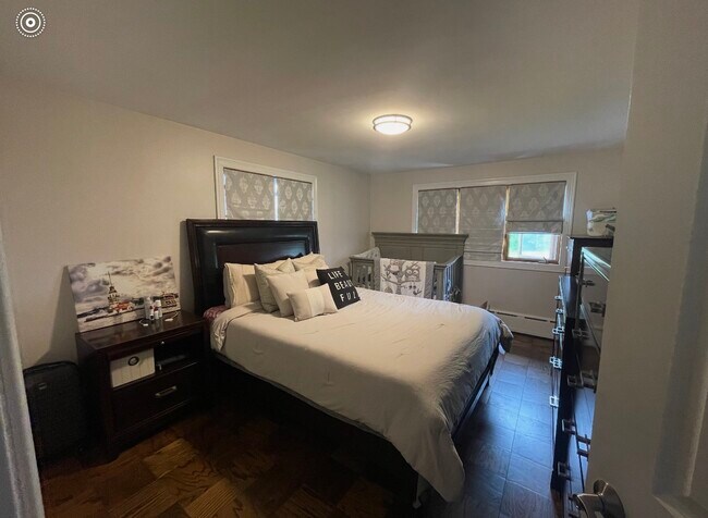 Building Photo - 260 French St