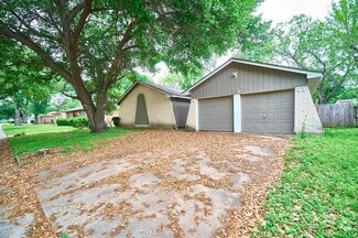 Building Photo - 923 Kenforest Dr