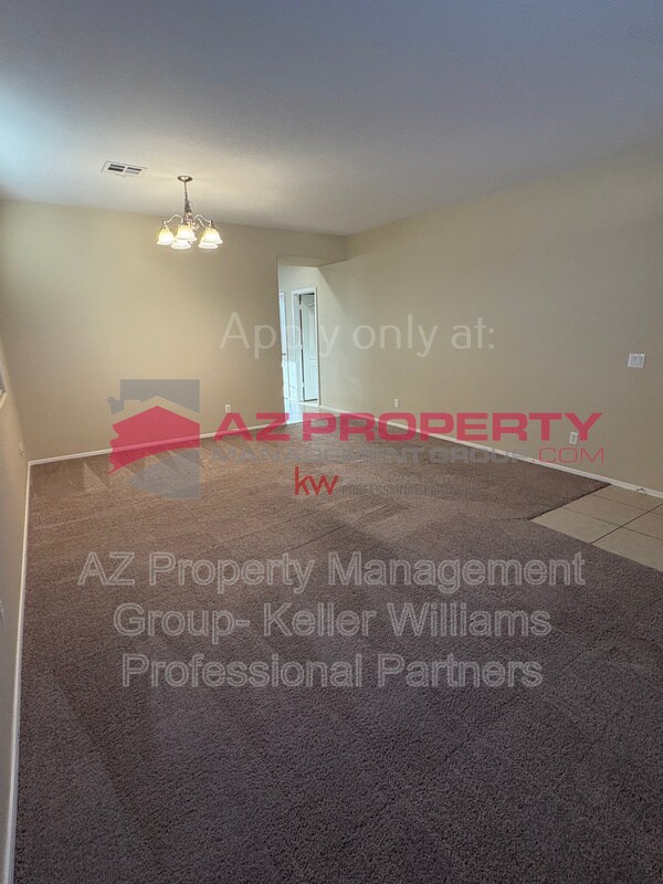 Building Photo - 812 S 178th Ln