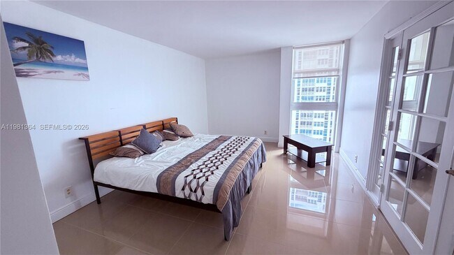 Building Photo - 1370 S Ocean Blvd