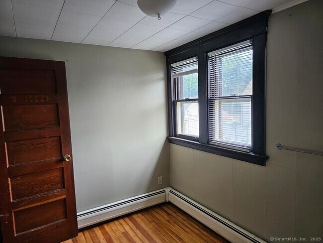 Building Photo - 169 Winchester Ave