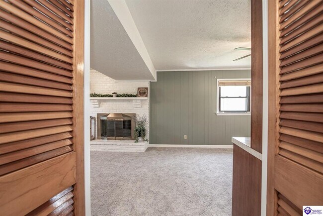 Building Photo - 228 Cherokee Blvd