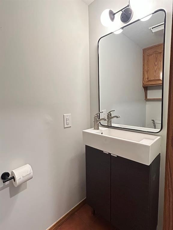 Building Photo - 3164 Katherine Ave