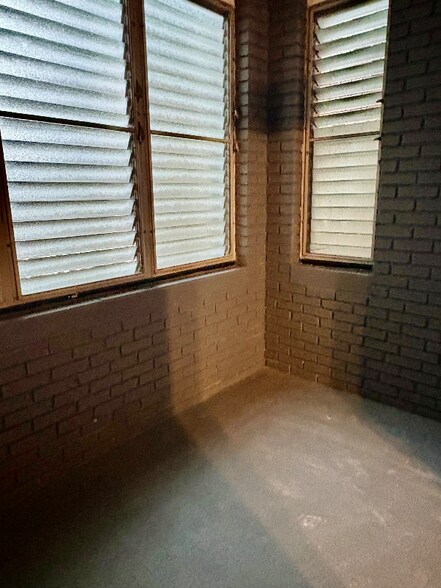 Building Photo - 1611 Hampton Blvd