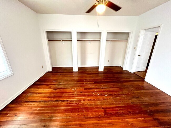 Building Photo - Five Points duplex