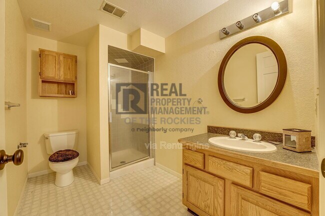 Building Photo - 5106 Saffron Ct