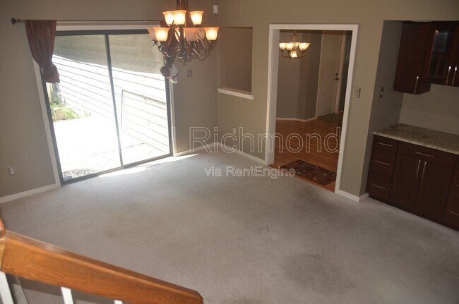 Building Photo - 10107 Hearthrock Ct