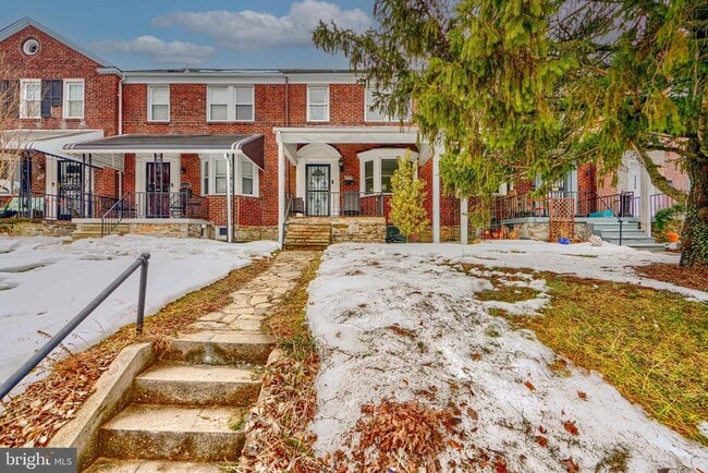 Building Photo - 1543 Lochwood Rd