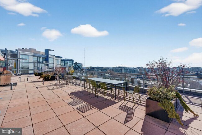 Building Photo - 2120 Vermont Ave NW