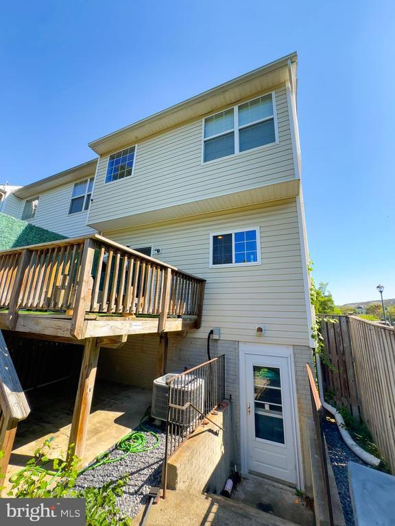 Building Photo - 15507 Pocopson Creek Way