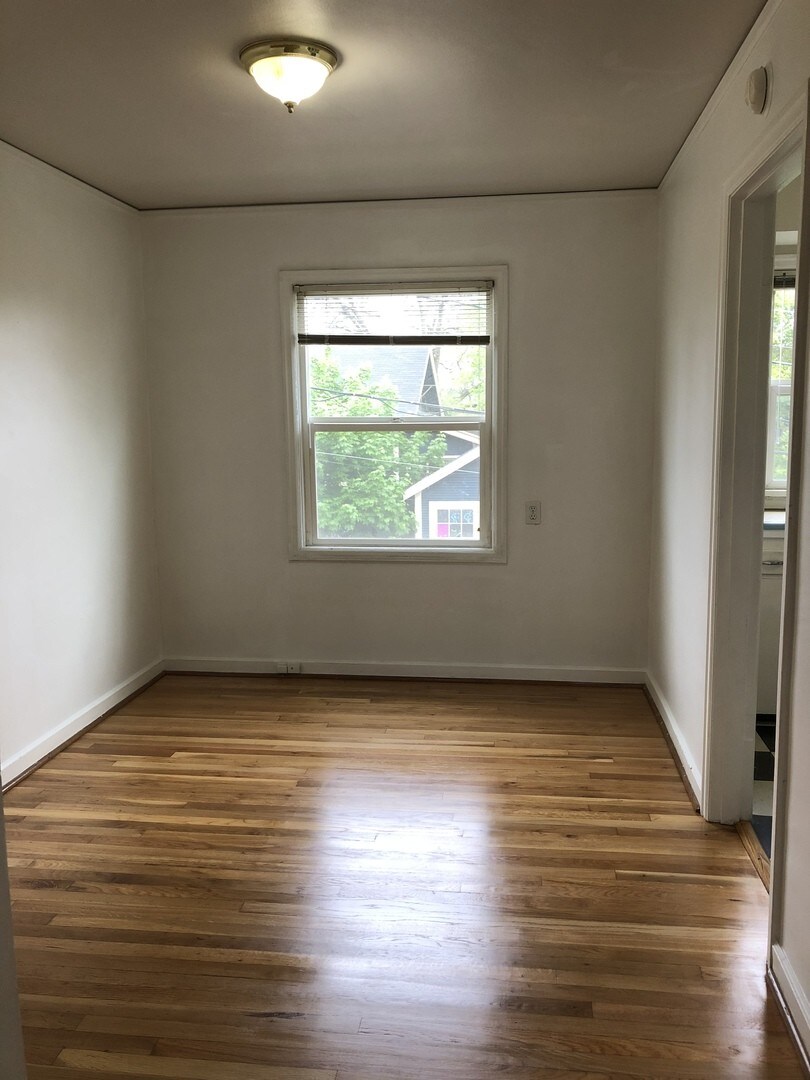 Carolyn Court Apartments 52055231 E Burnside St Portland OR 97215