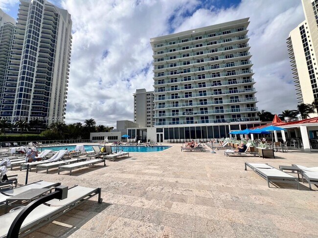 Building Photo - 19201 Collins Ave