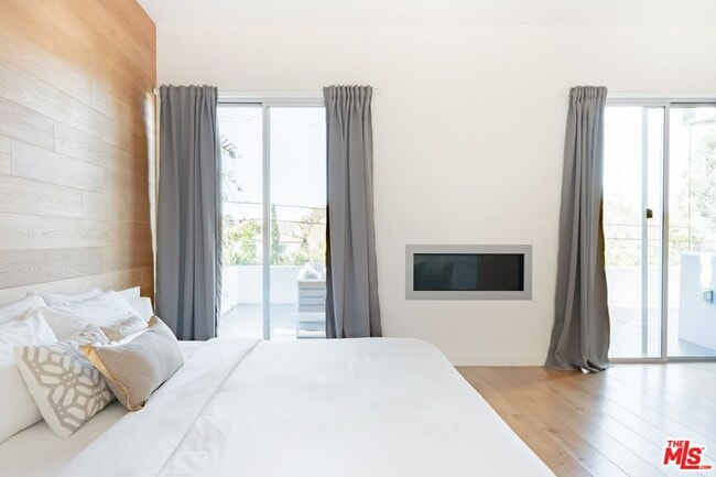 Building Photo - 1723 S Durango Ave