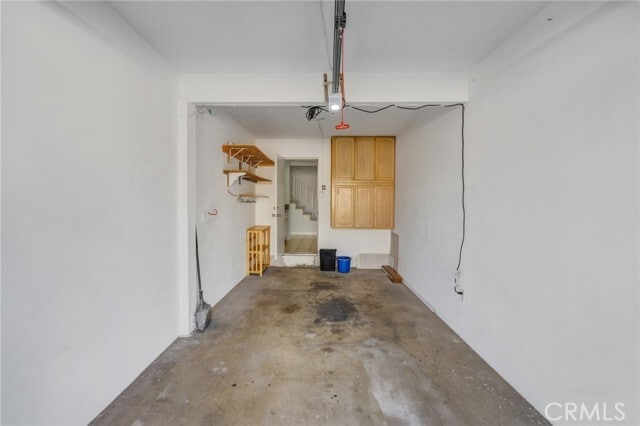 Building Photo - 1122 S Clifpark Cir