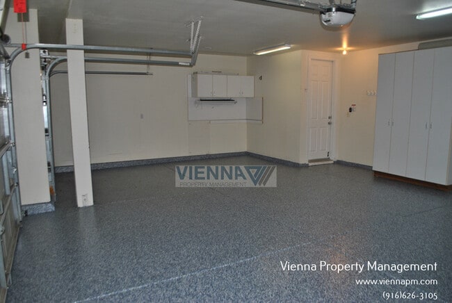 Building Photo - 3750 Jennieke Ct