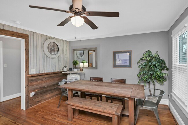 Building Photo - Walkable State Street Gem in the Heart of West Columbia