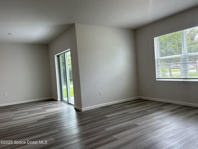 Building Photo - 2398 Angel Rd