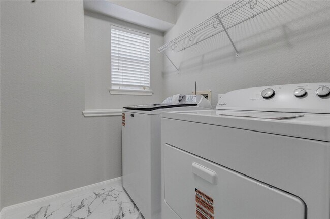 Building Photo - 11251 Wild Goose Dr