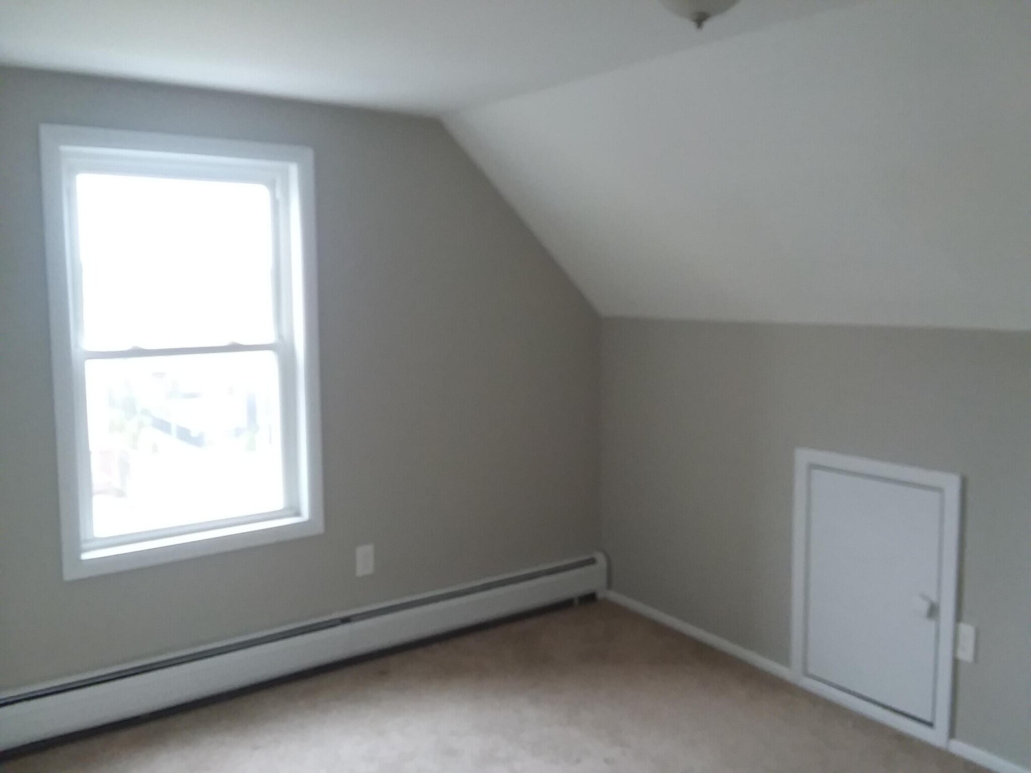 Building Photo - 1634 Maple St