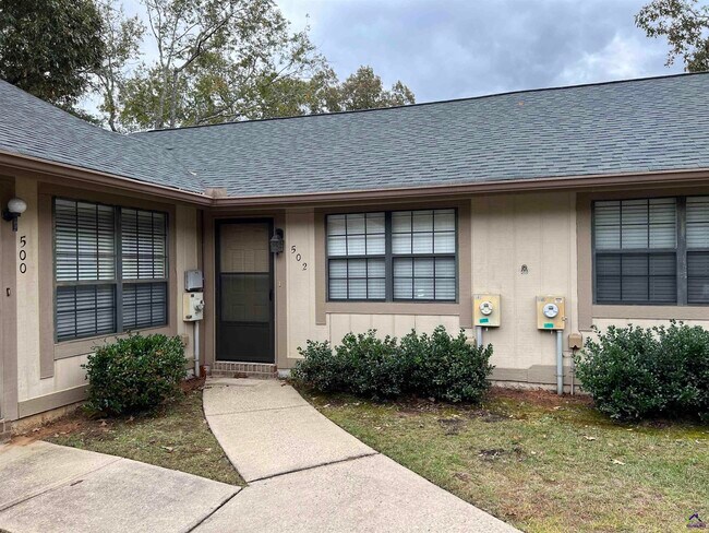 Primary Photo - 502 Tallulah Trail