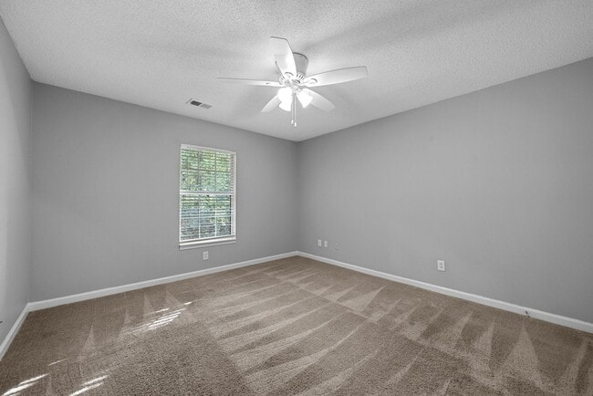 Building Photo - 1251 Parkway Pl