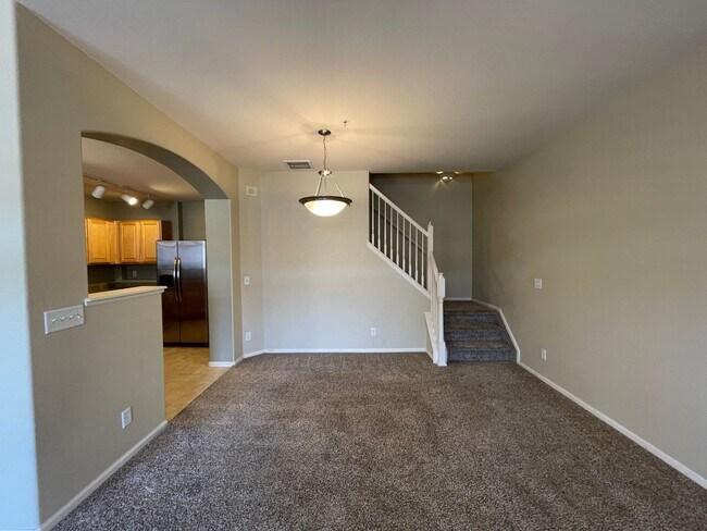 Building Photo - An Inviting Lifestyle!