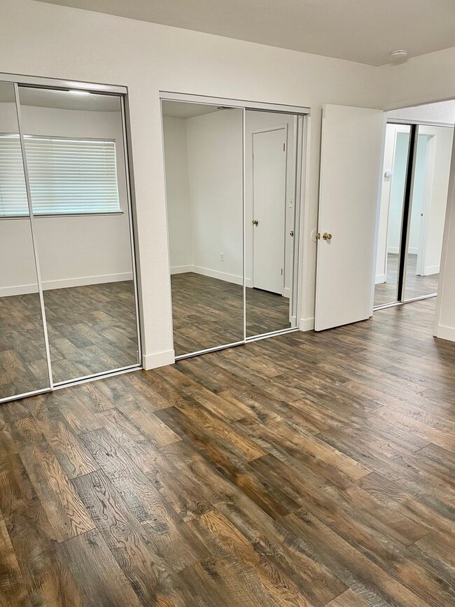 Building Photo - Remodeled