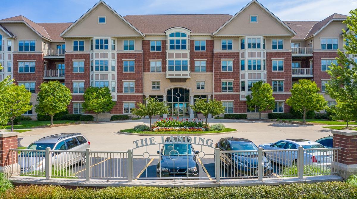 Building Photo - 4110 S Lake Dr