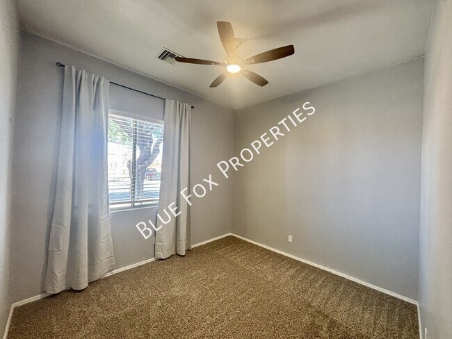 Building Photo - 3715 S Escalante Oasis Pl