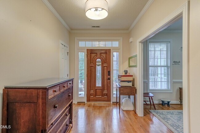 Building Photo - 6240 Hilbert Ridge Dr