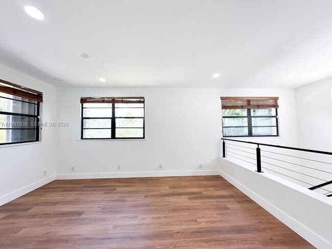 Building Photo - 1255 Jackson St