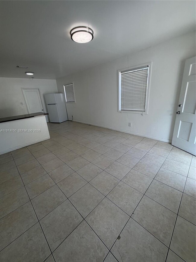 Building Photo - 6400 SW 58th Pl