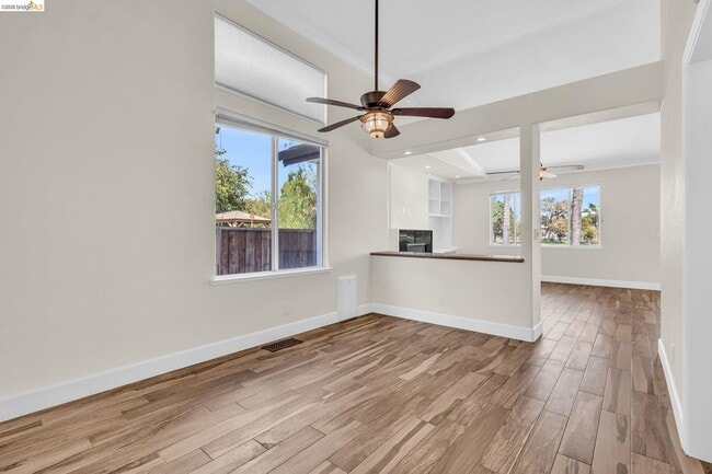 Building Photo - 2317 Wayfarer Dr