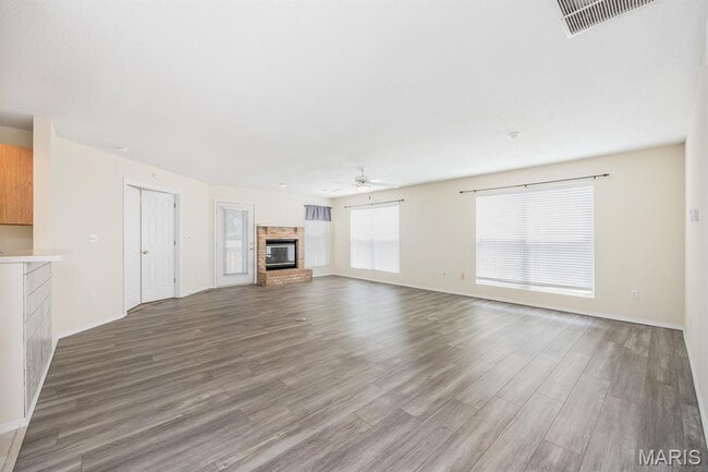 Building Photo - 425 Eagle Terrace Dr