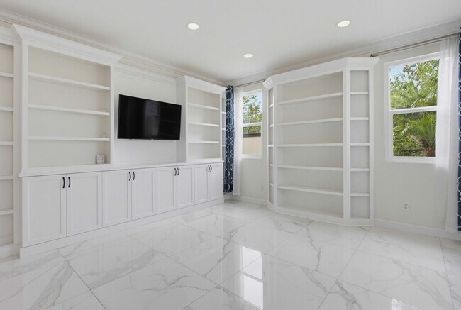 Building Photo - 3239 Canyon View Dr