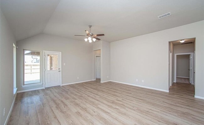 Building Photo - 2926 Grand Hawthorne Rd