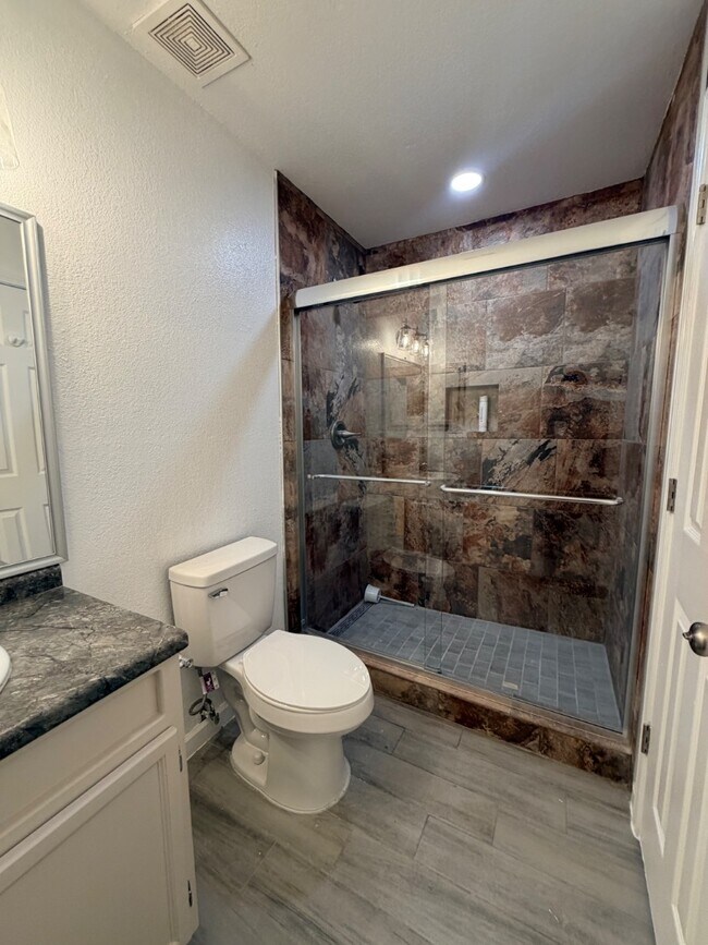 Building Photo - 5729 Saplinas Rd