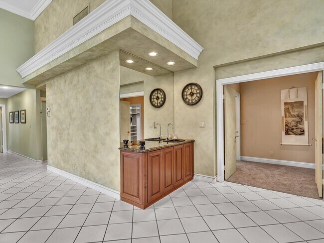 Building Photo - 10122 Spyglass Way