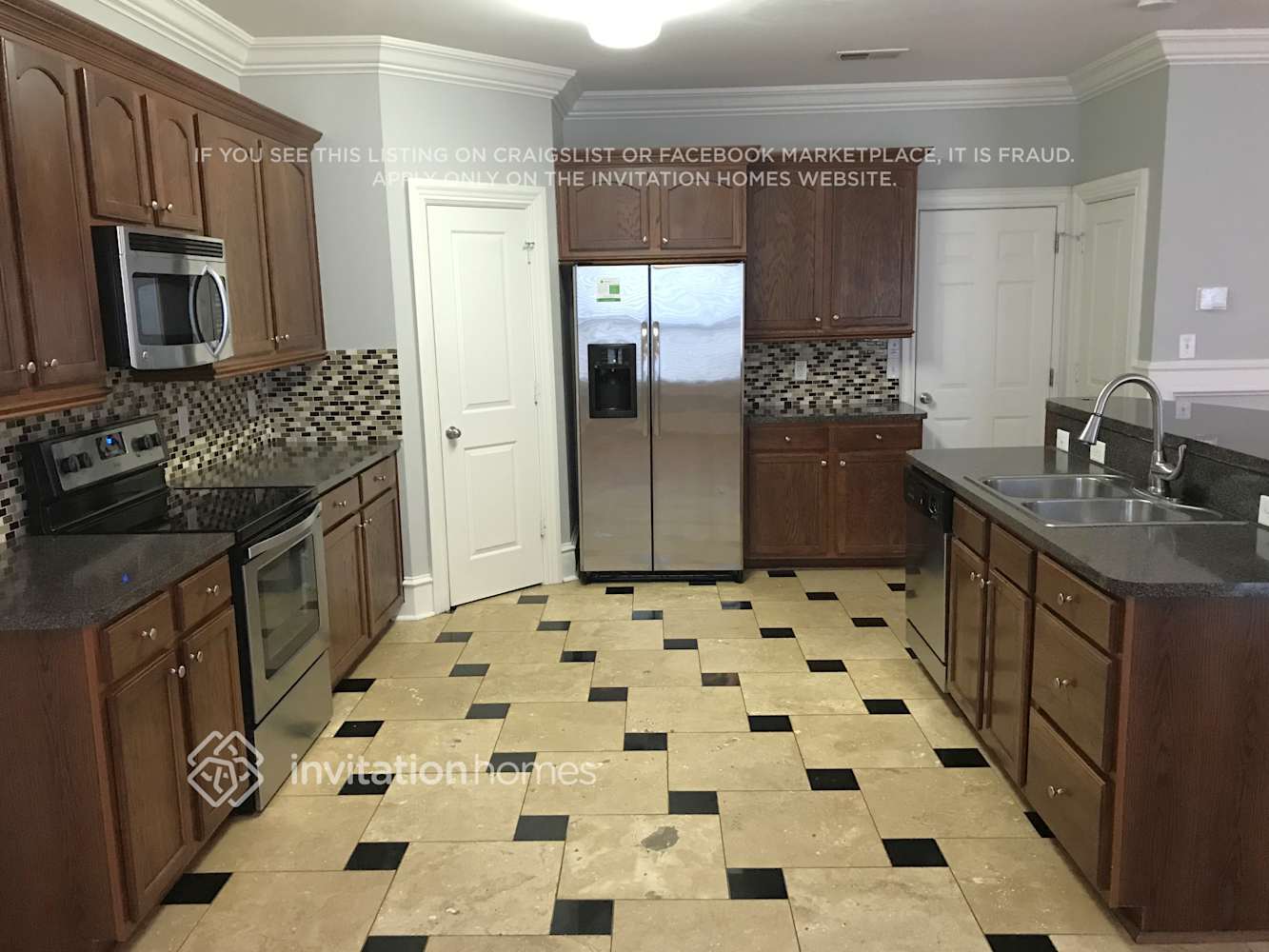 Building Photo - 5718 Verrazano Dr