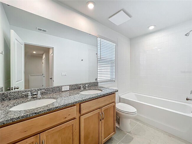 Building Photo - 9824 Walkway Dr
