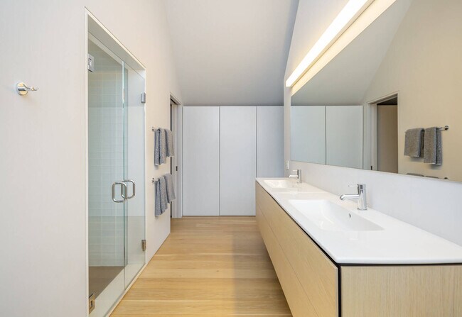 Building Photo - 232 Mitchell Ln