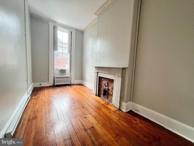 Building Photo - 735 Spruce St